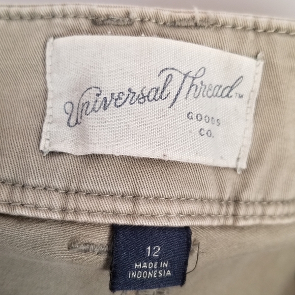 NWT Universal Thread Olive Green Shorts Size 12 - Picture 6 of 7